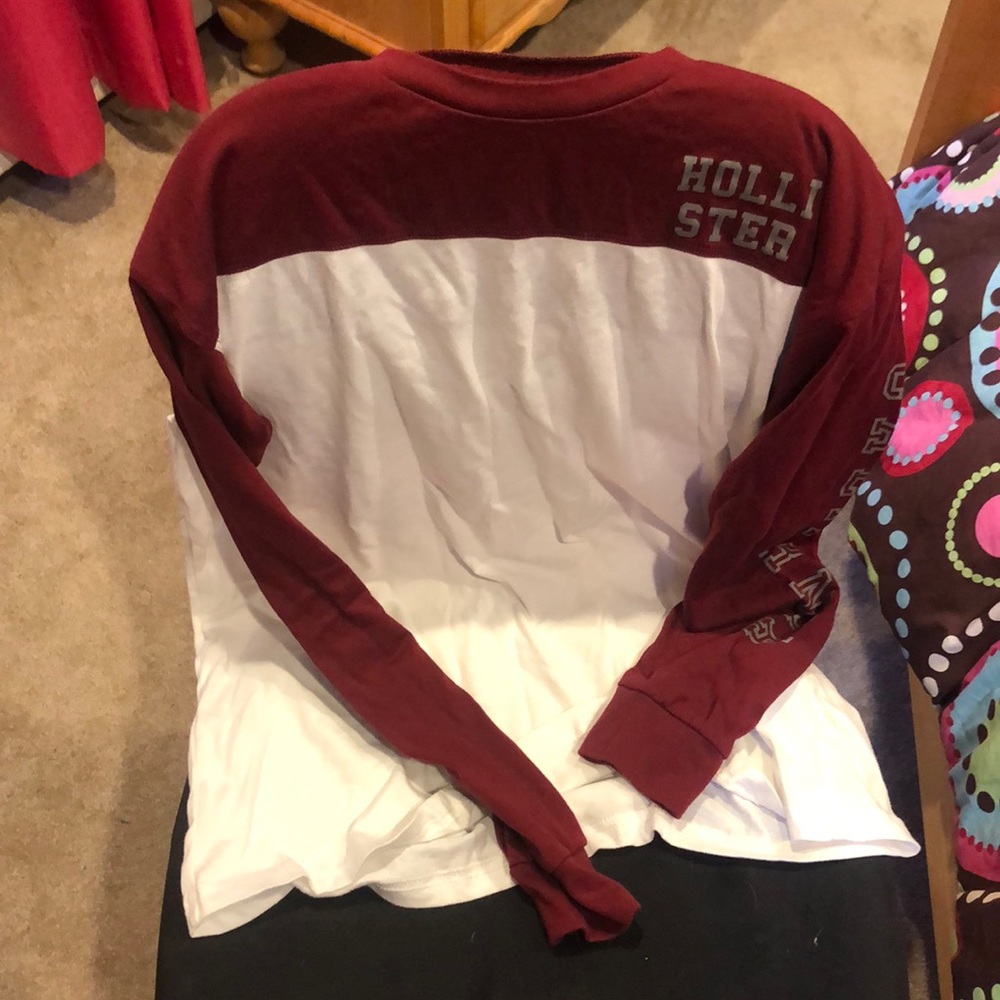 HOLLISTER Long Sleeve T-Shirt